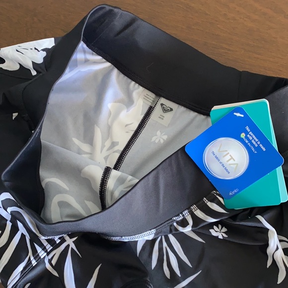 NEW ROXY SWELL ADDICT SHORT🖤 - Picture 10 of 13